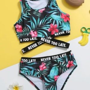 Girls 2 pc swimsuit, size 160
